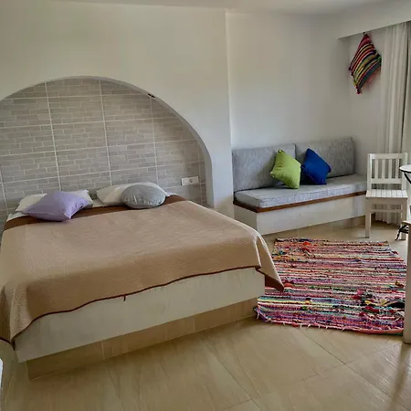Kostas Studios