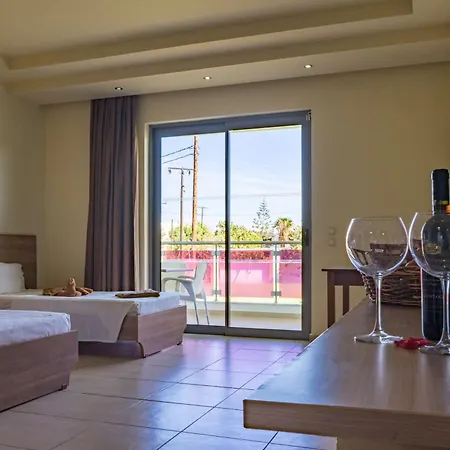Hotel Stamos *