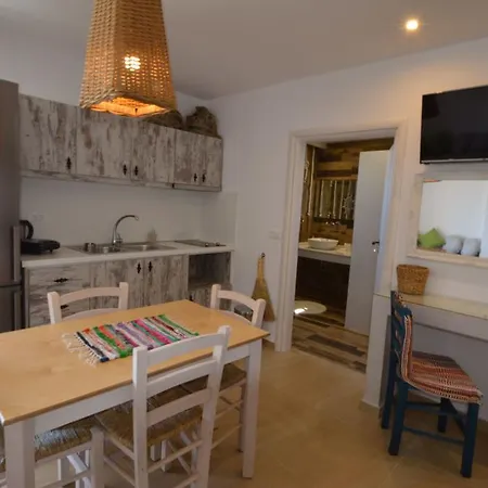 Kostas Studios Apartment
