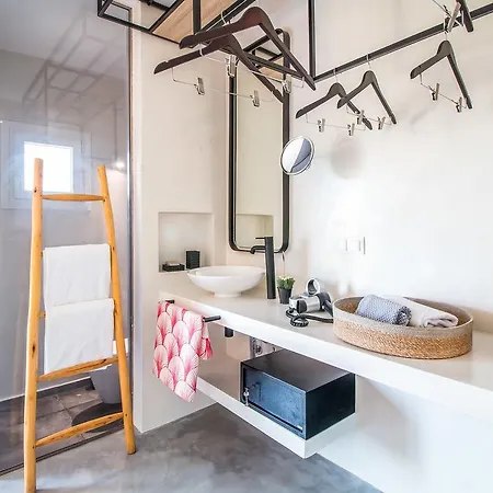 Apartment Len Art Selected