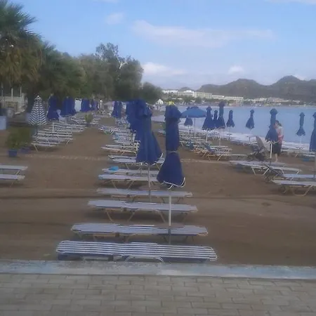 Appart hôtel Ikaros *