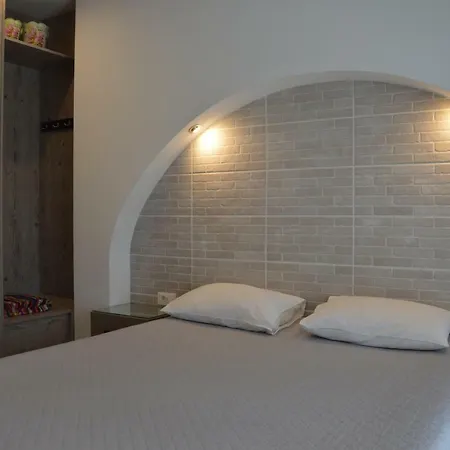 Kostas Studios Apartment Faliraki