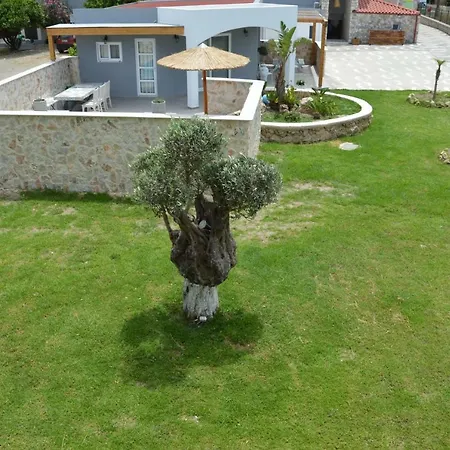 Kostas Studios Apartment