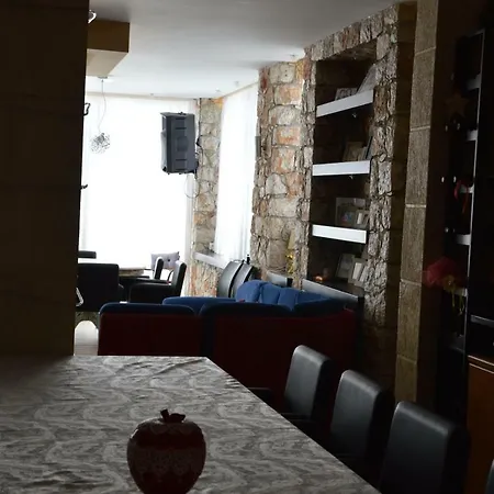 Kostas Studios Apartment *