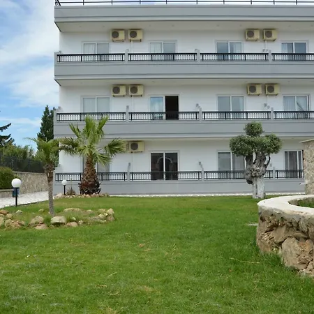 Kostas Daire *
