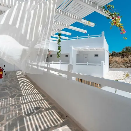 Aloe - Adults Only 4*