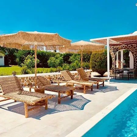 Mythos Luxury Villa Holiday home