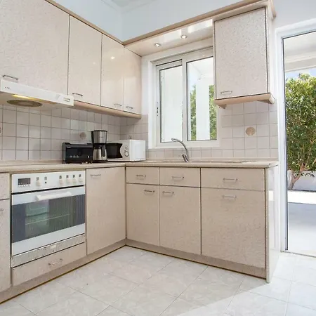 Mythos Luxury Villa Holiday home *