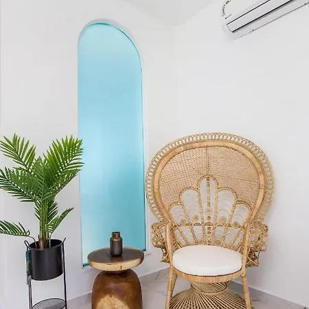 Ammos Luxury Apartment