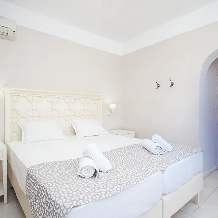 Guest house Voula Studios 3*