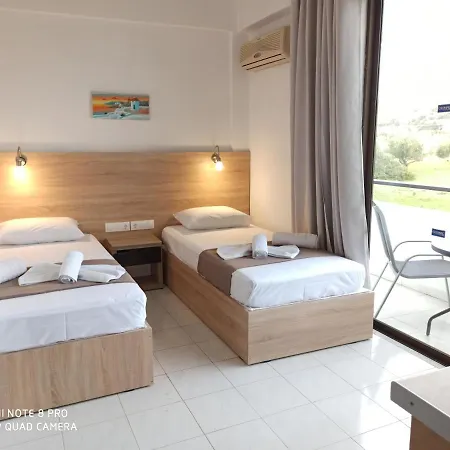 Sotirakis Hotel 2*