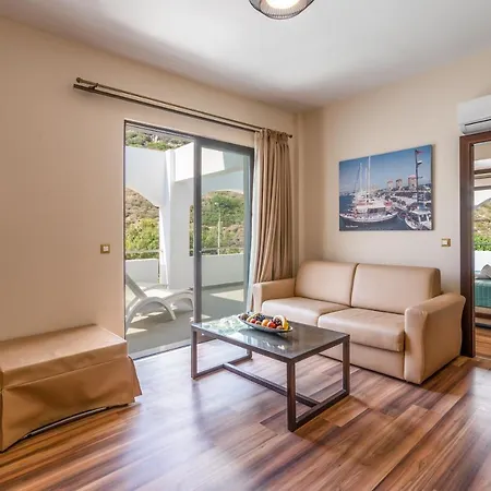 Ladiko - Hotelli 3*