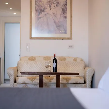 Bivalvia Appart hôtel *