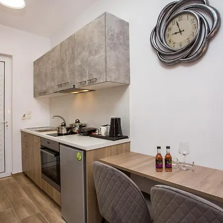Apartament Dimitra Center *