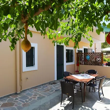 Athina's In Olive Grove Apartment