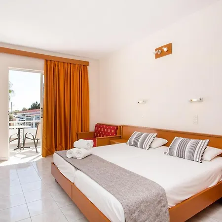 Khách sạn hẻo lánh Sam's 2*