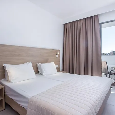 Stamos Hotell