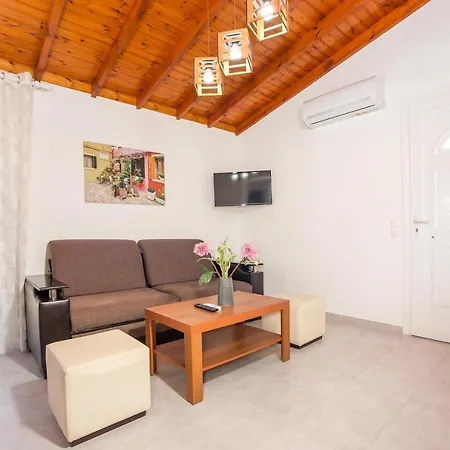 Holiday home Platanos House *