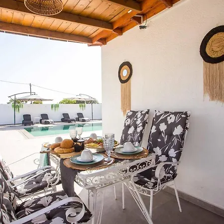 Holiday home Platanos House