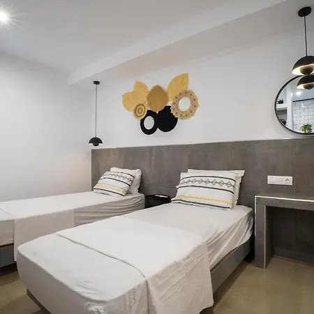 Khách sạn hẻo lánh Mousikorama
