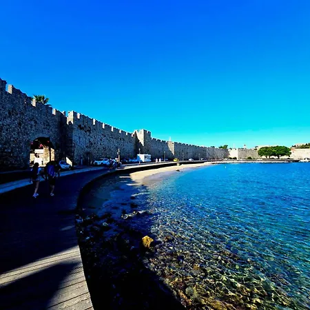 Lucidum Rhodian Hospitality & Gastronomy Villa *