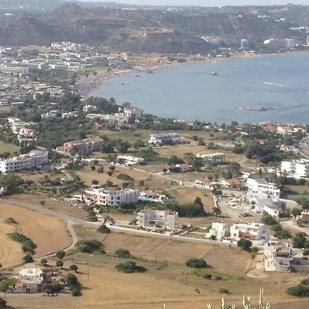 Hotel apartamentowy Ikaros *