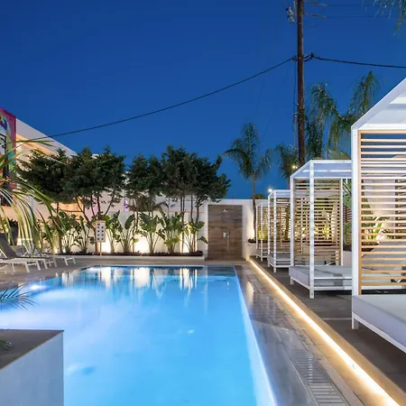 Casastavris - Aparts & Pool Aparthotel 2*