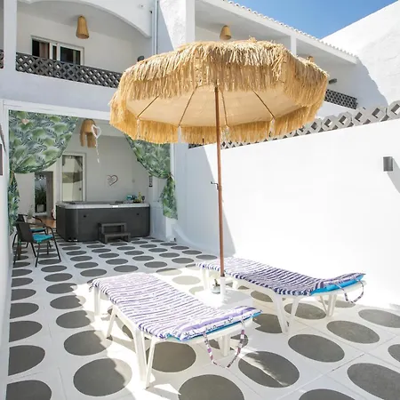 Casa Mikele By Sarikas - Sea Side And -adults Only Hotelli