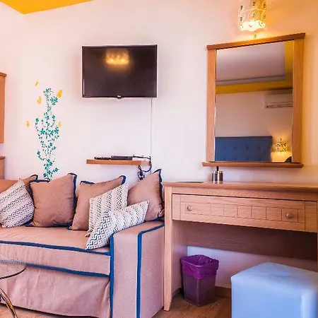 Haven Beach Boutique 4*