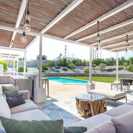 Rumah liburan Franky Ladikoheizbarer Pool