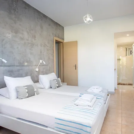 Mando Living -faliraki Aparthotel 2*