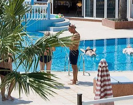 Khách sạn Ano Kampos Faliraki
