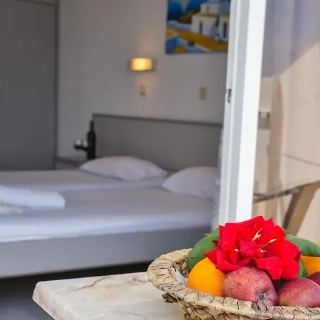 Lagonas Khách sạn hẻo lánh