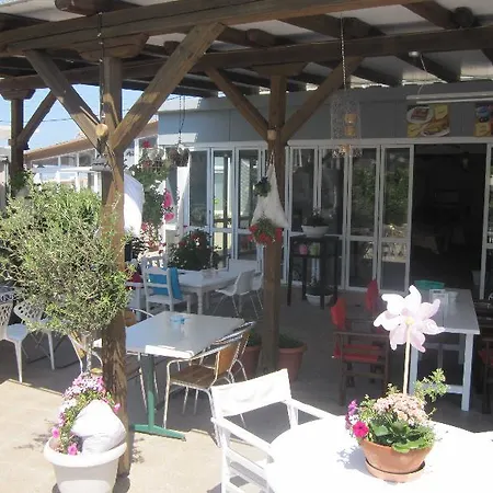 Vickys 2* Faliraki