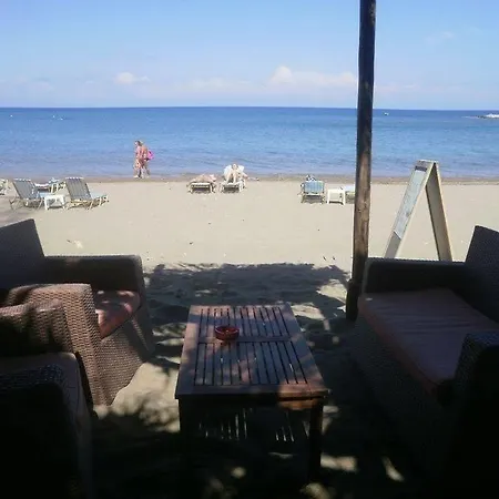 Aquarius Lägenhetshotell Faliraki