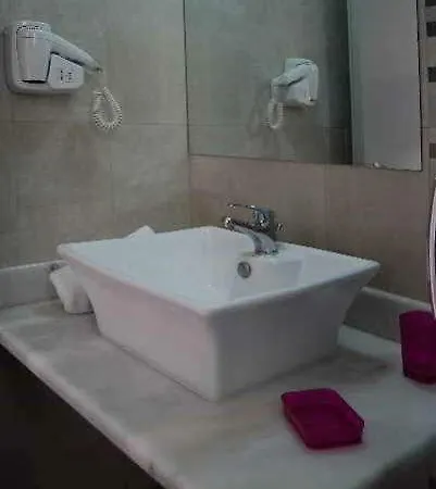 Artemis Aparthotel 3*