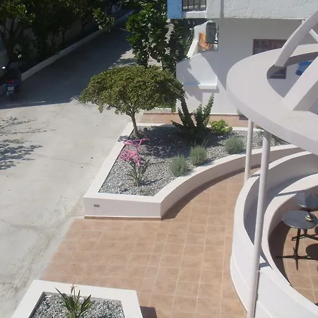 Guesthouset Omiros 2*