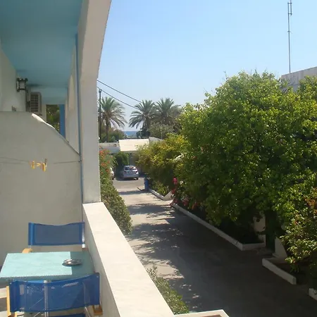 Omiros Pensionat 2*