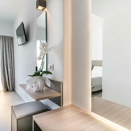 Hotel Lymberia 3*