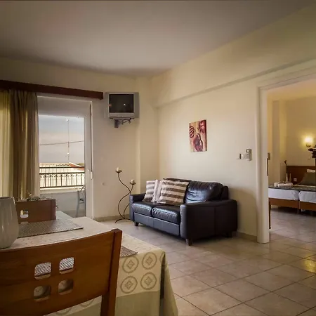 Tsambikos Apts Apartamento